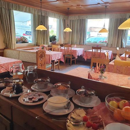 Albergo Bar Ristorante Dolomia บาเดีย ภายนอก รูปภาพ