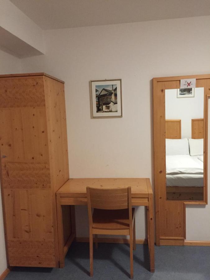 Albergo Bar Ristorante Dolomia บาเดีย ภายนอก รูปภาพ