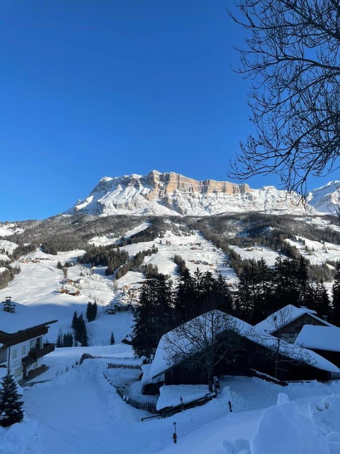 Albergo Bar Ristorante Dolomia บาเดีย ภายนอก รูปภาพ